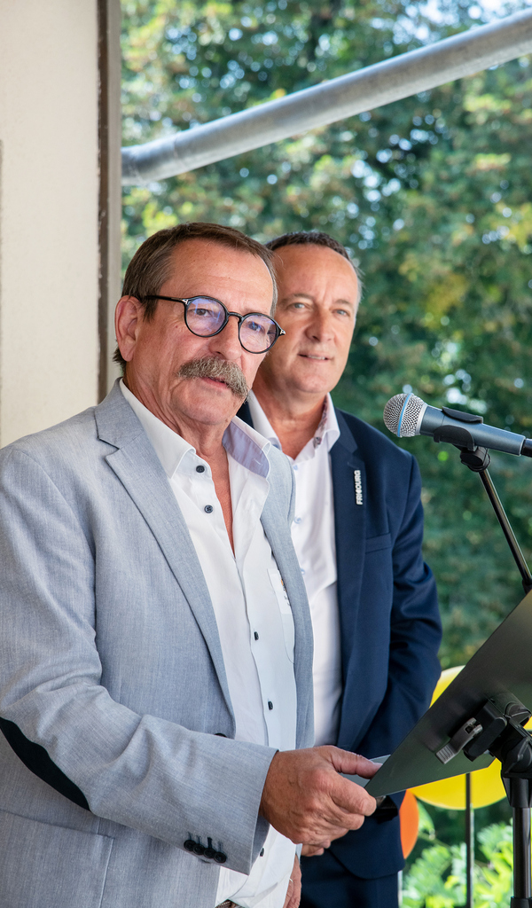 LA TUILE